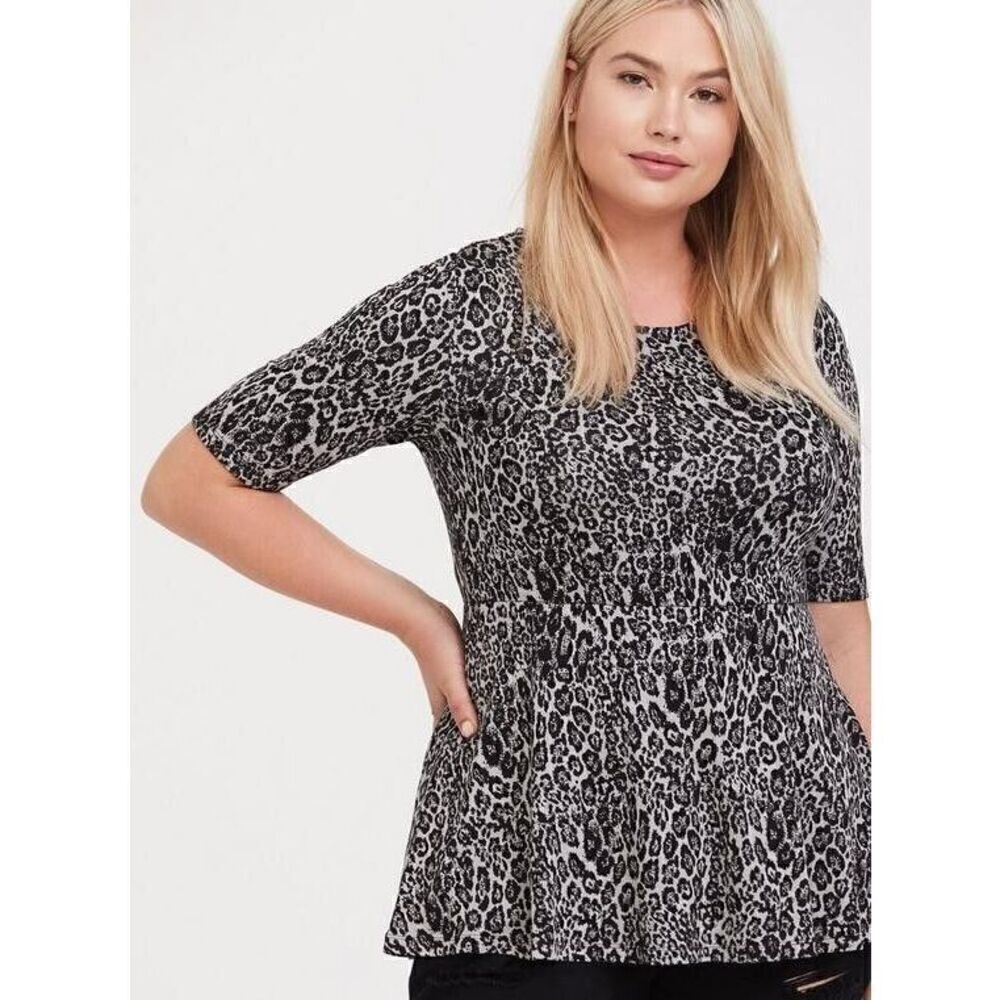 Torrid Womens Top Size 5X Leopard Studio Knit Peplum Shirt Black Gray